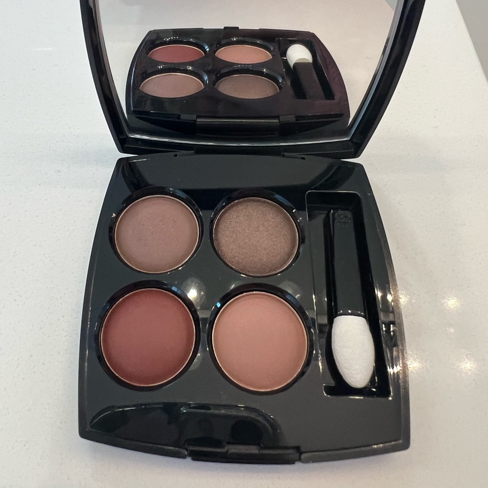 Chanel Les 4 Ombres 328 Blurry Mauve eyeshadow palette